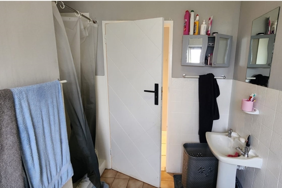 To Let 3 Bedroom Property for Rent in Wellway Park East Western Cape